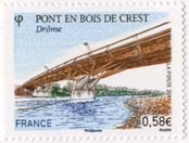 クレストの
木造橋