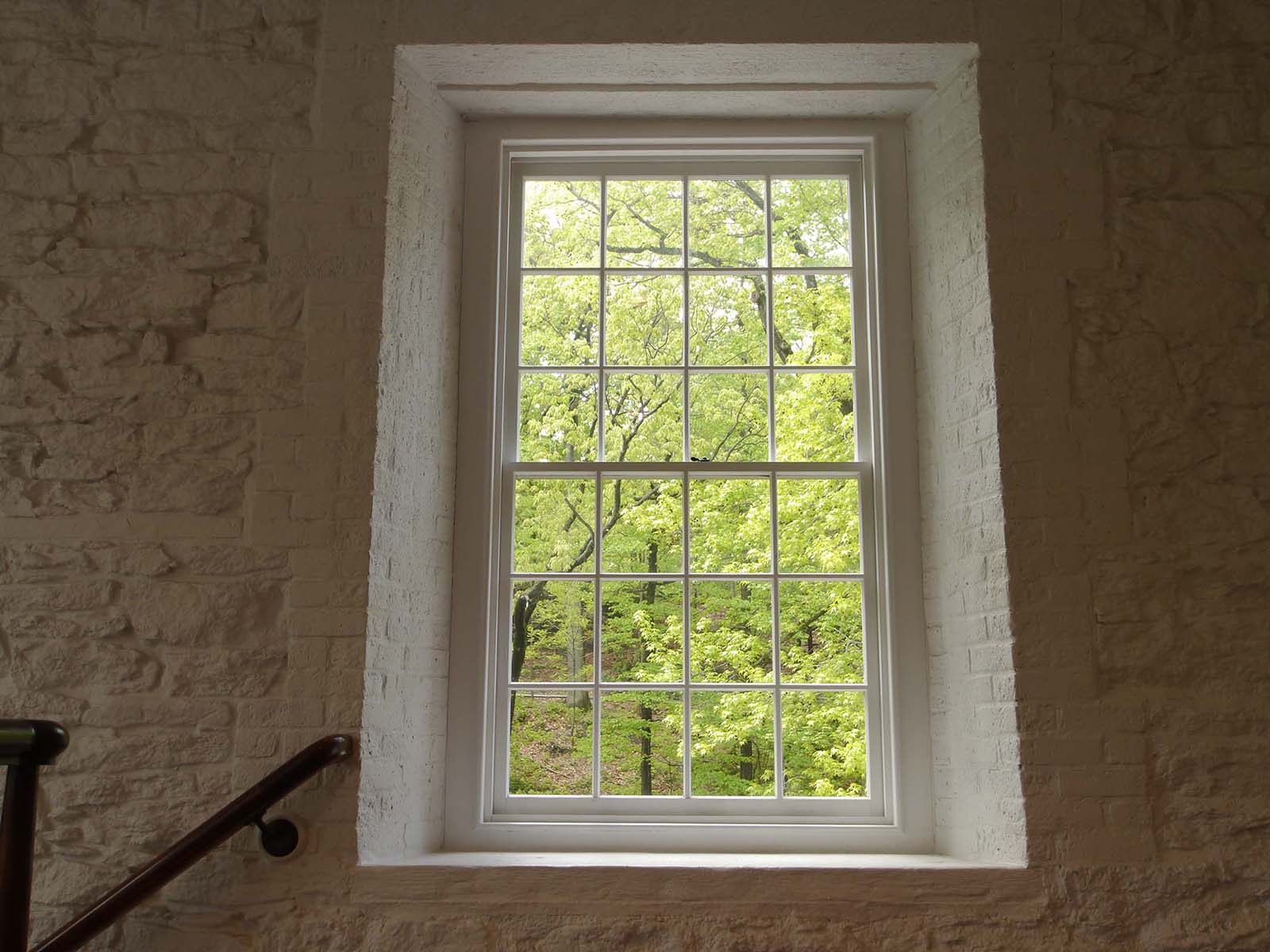 窓周り、窓枠は木製-ニューヨーク　2012