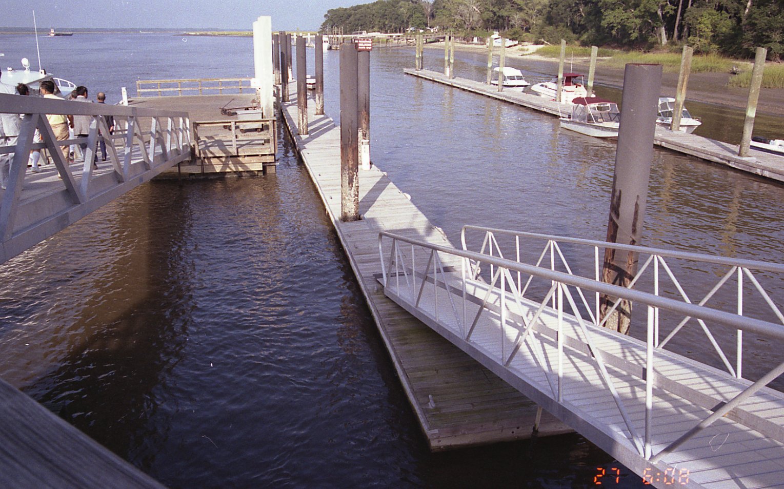 米国　桟橋1991^