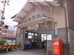 諏訪ノ森駅