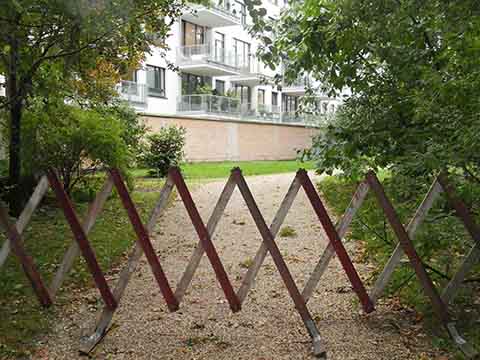 ウィーンの植物園の立ち入り禁止抑止境界フェンス
