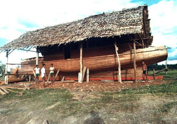 インドネシア　木造船の製造